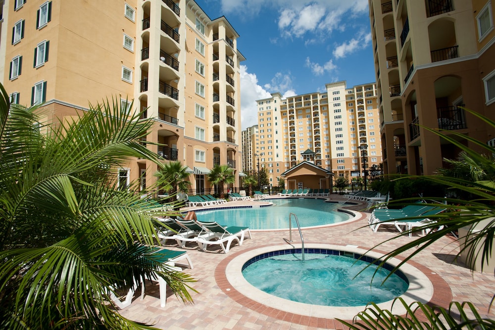 Lake Buena Vista Resort Village & Spa — Swimming pool in Orlando, Florida