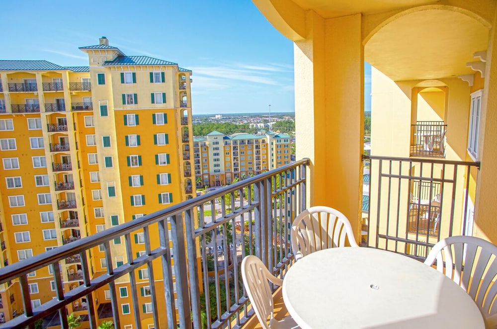 Lake Buena Vista Resort Village & Spa — Hotel rooms in Orlando, Florida