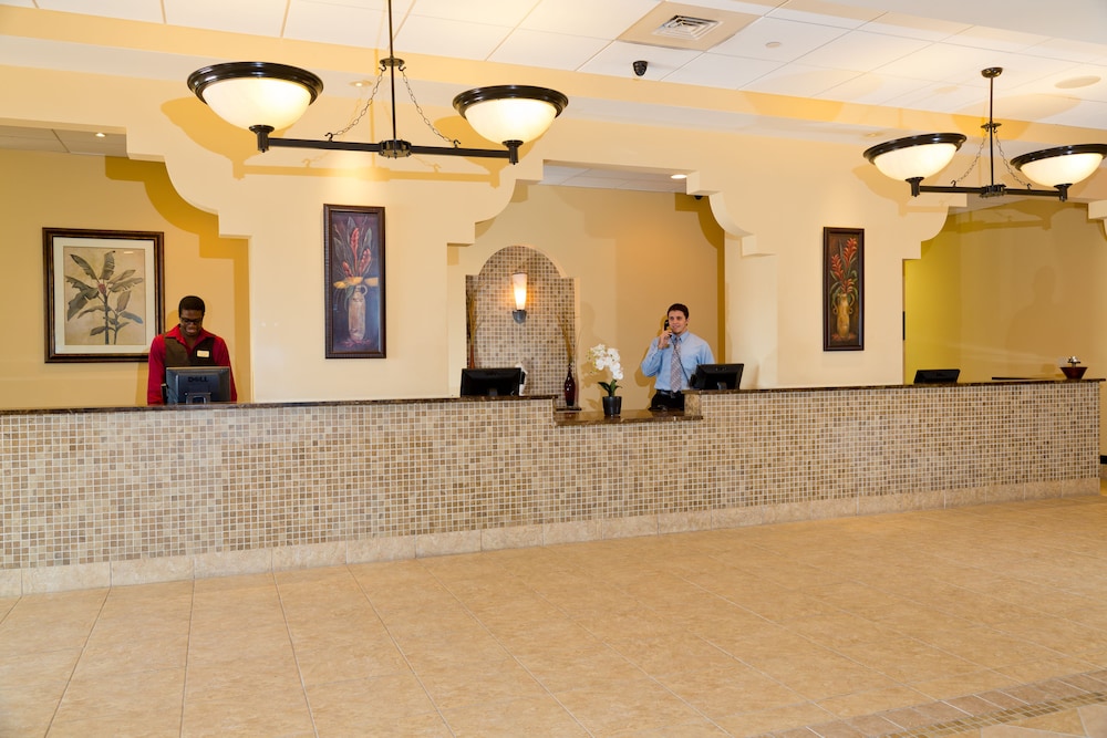 Lake Buena Vista Resort Village & Spa — Hotel building in Orlando, Florida