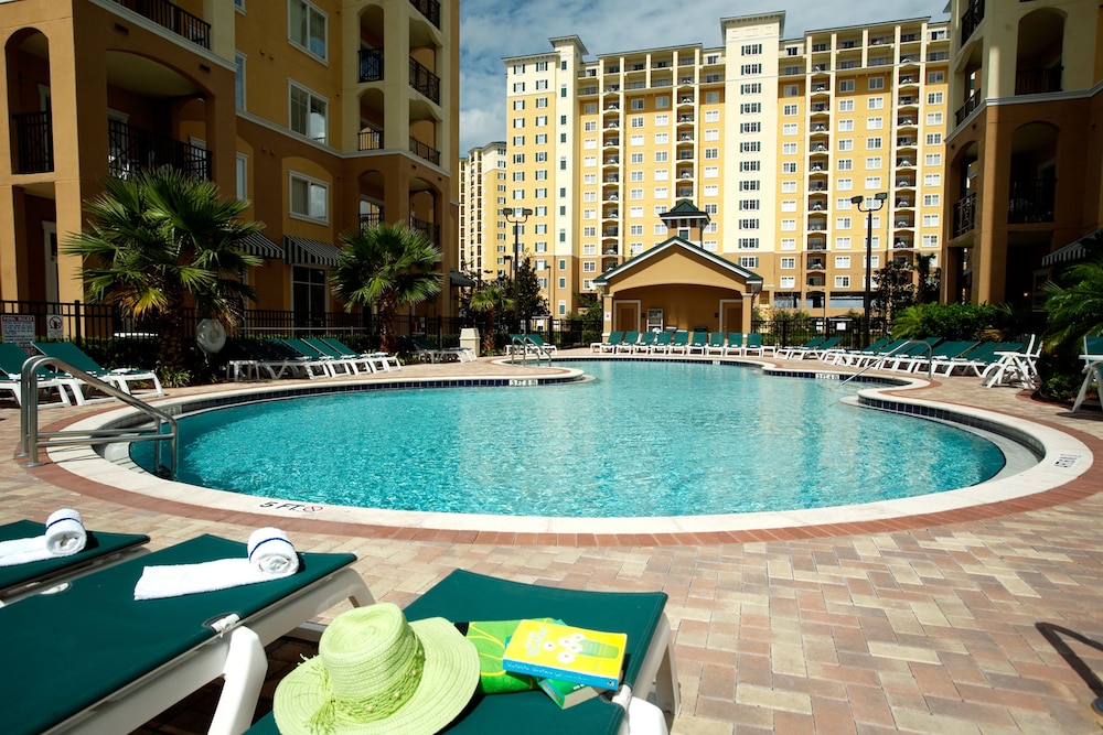 Lake Buena Vista Resort Village & Spa — Swimming pool in Orlando, Florida