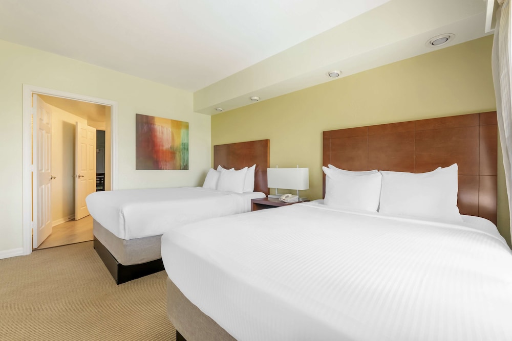 Hilton Vacation Club Mystic Dunes Orlando — Hotel rooms in Kissimmee, Florida