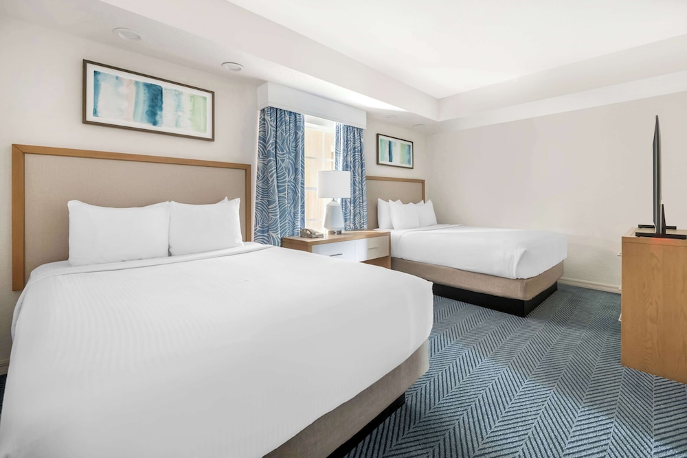 Hilton Vacation Club Mystic Dunes Orlando — Hotel rooms in Kissimmee, Florida
