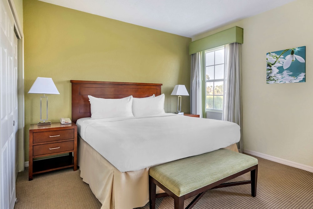 Hilton Vacation Club Mystic Dunes Orlando — Hotel rooms in Kissimmee, Florida
