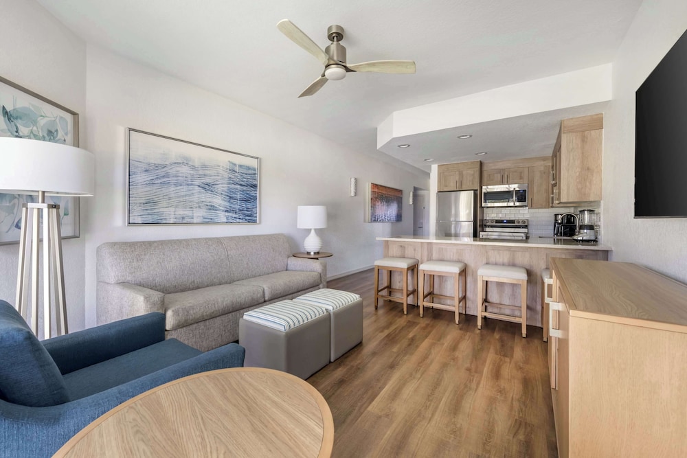 Hilton Vacation Club Mystic Dunes Orlando — Hotel rooms in Kissimmee, Florida