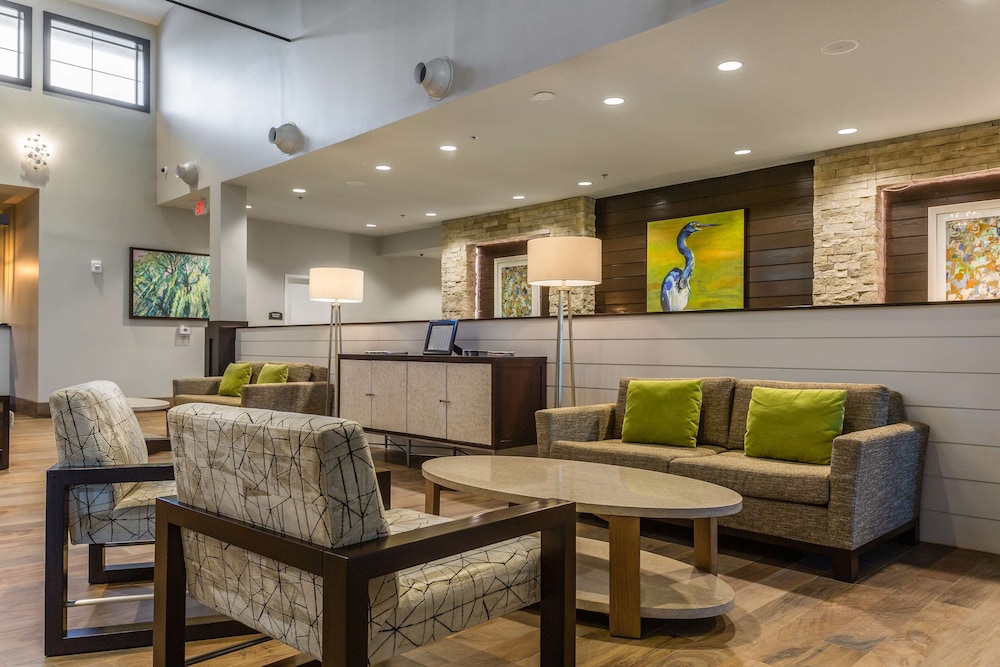 Hilton Vacation Club Mystic Dunes Orlando — Hotel building in Kissimmee, Florida