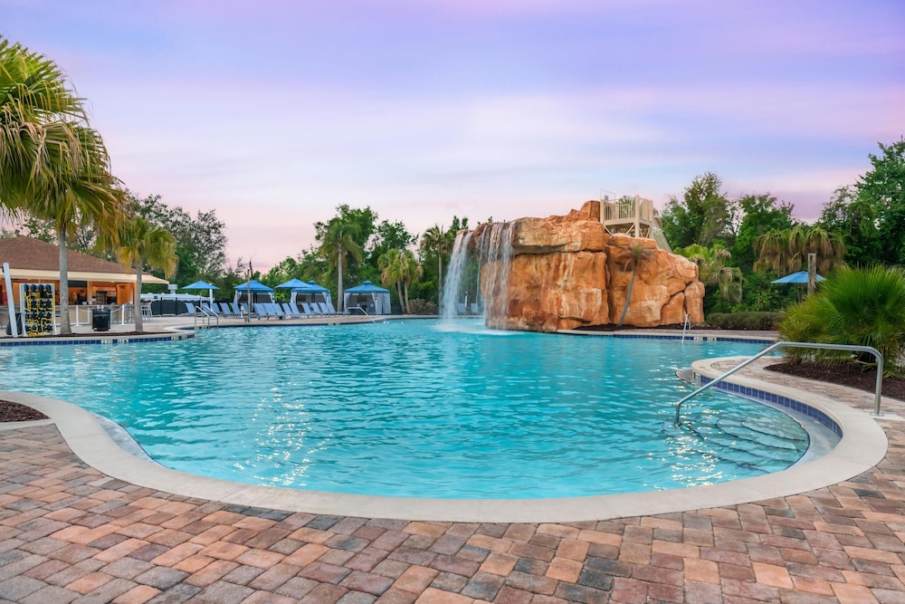 Hilton Vacation Club Mystic Dunes Orlando — Swimming pool in Kissimmee, Florida