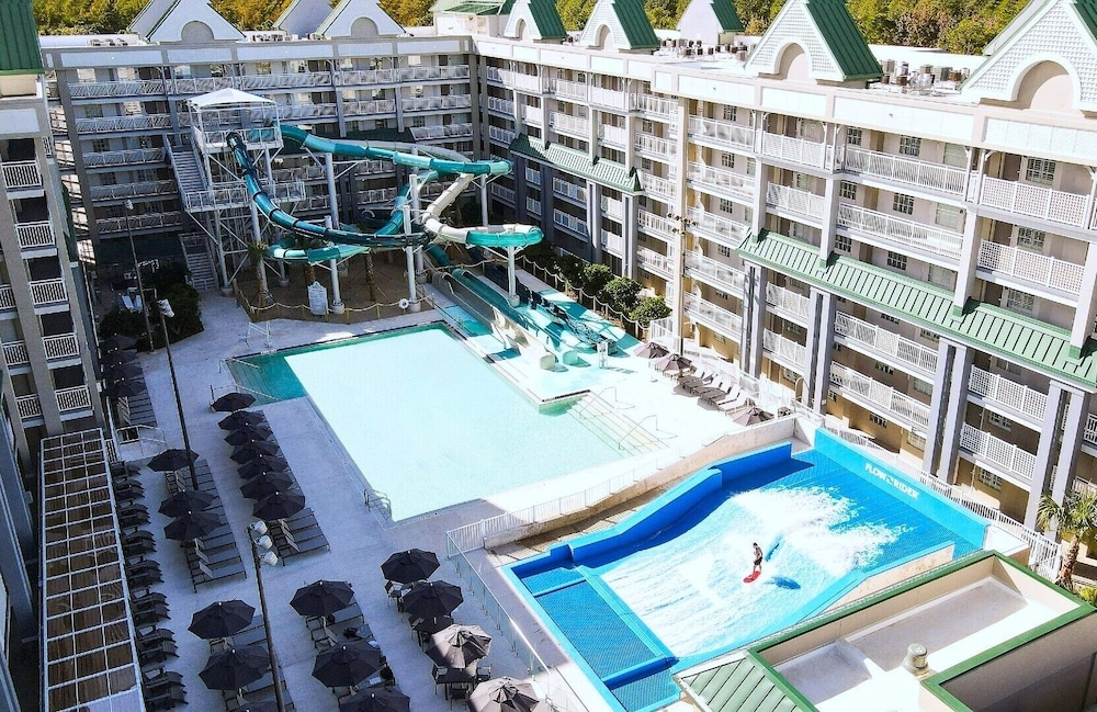 Holiday Inn Resort Orlando Suites - Waterpark by IHG — Swimming pool in Orlando, Florida