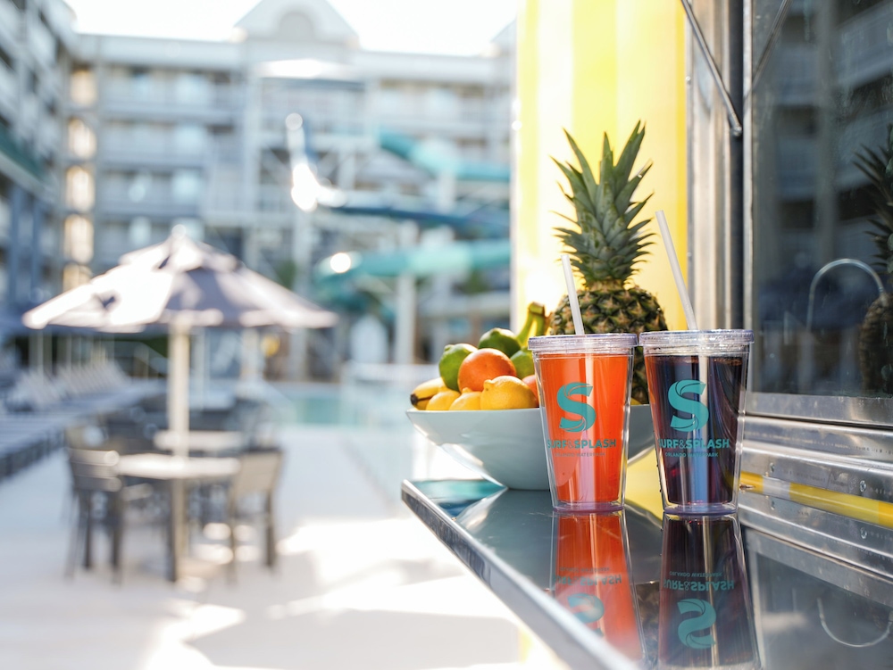 Holiday Inn Resort Orlando Suites - Waterpark by IHG — Swimming pool in Orlando, Florida
