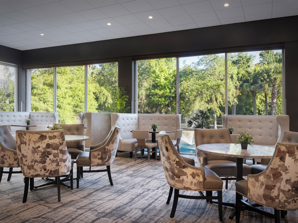 Holiday Inn Resort Orlando Suites - Waterpark by IHG — Restaurant & bars in Orlando, Florida