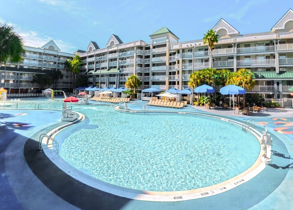 Holiday Inn Resort Orlando Suites - Waterpark by IHG — Swimming pool in Orlando, Florida