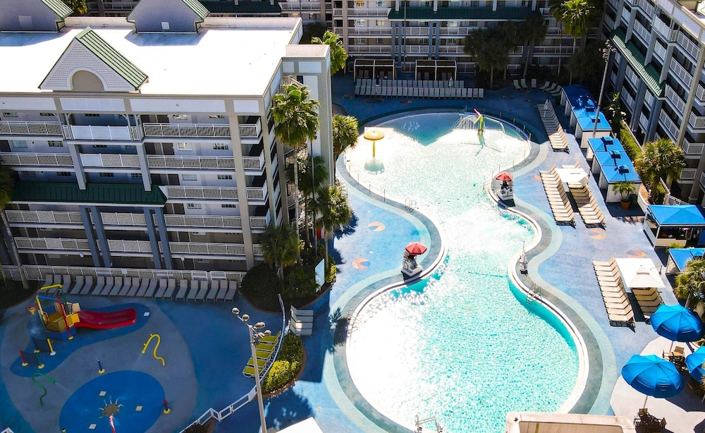 Holiday Inn Resort Orlando Suites - Waterpark by IHG — Swimming pool in Orlando, Florida