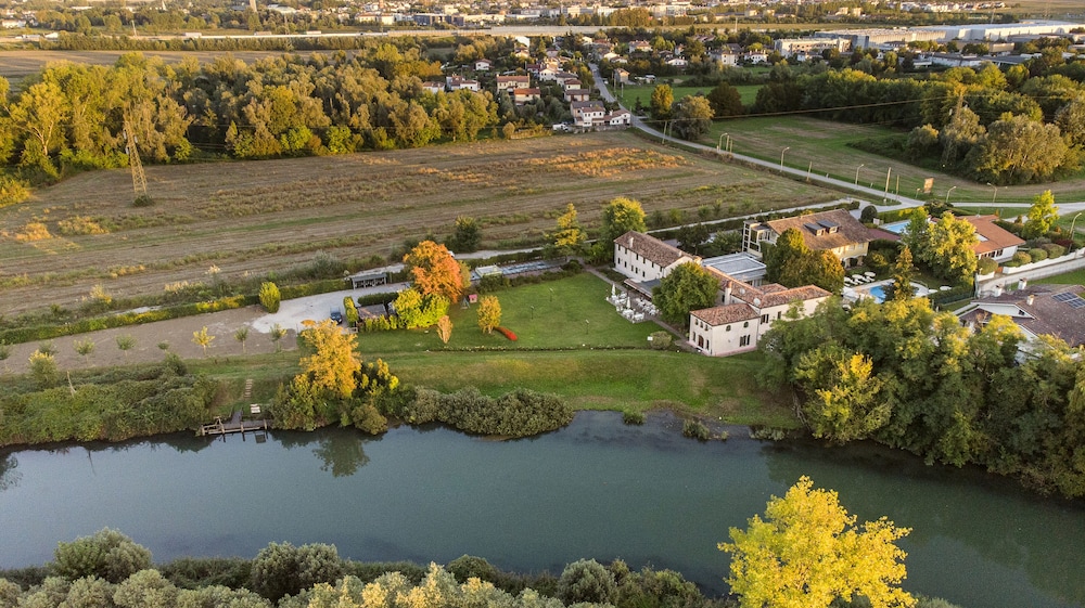 Borgo ca' dei Sospiri — Attractions in the area in Quarto d'Altino, Veneto
