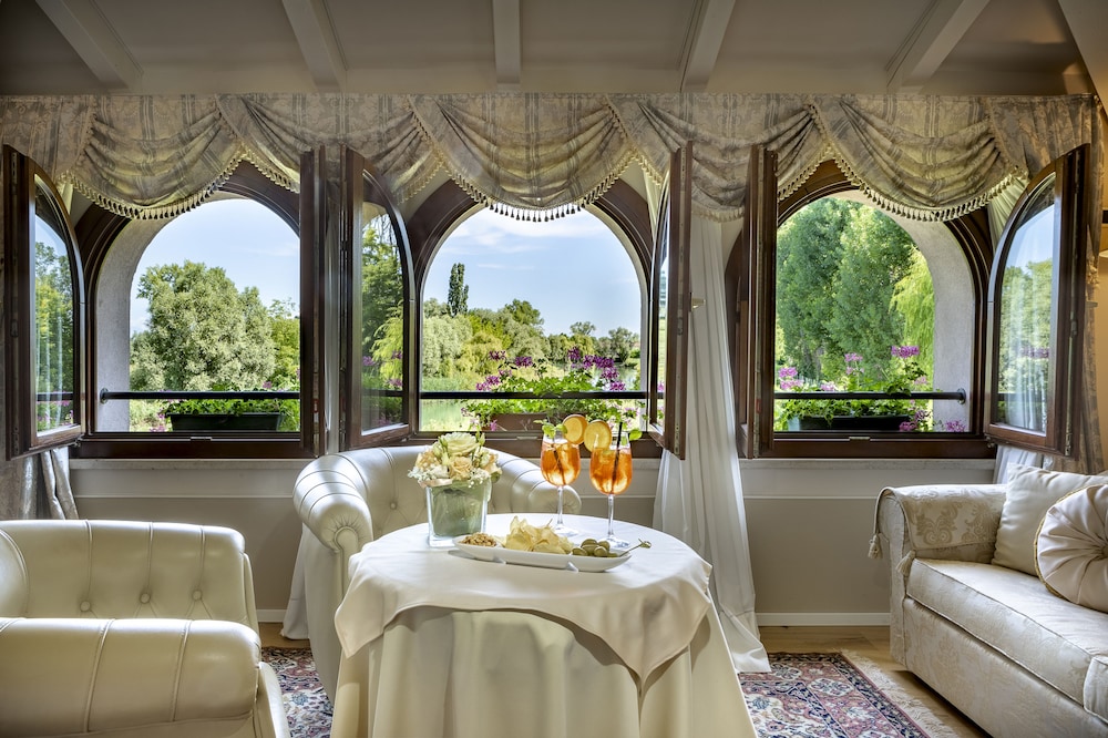 Borgo ca' dei Sospiri — Restaurant & bars in Quarto d'Altino, Veneto