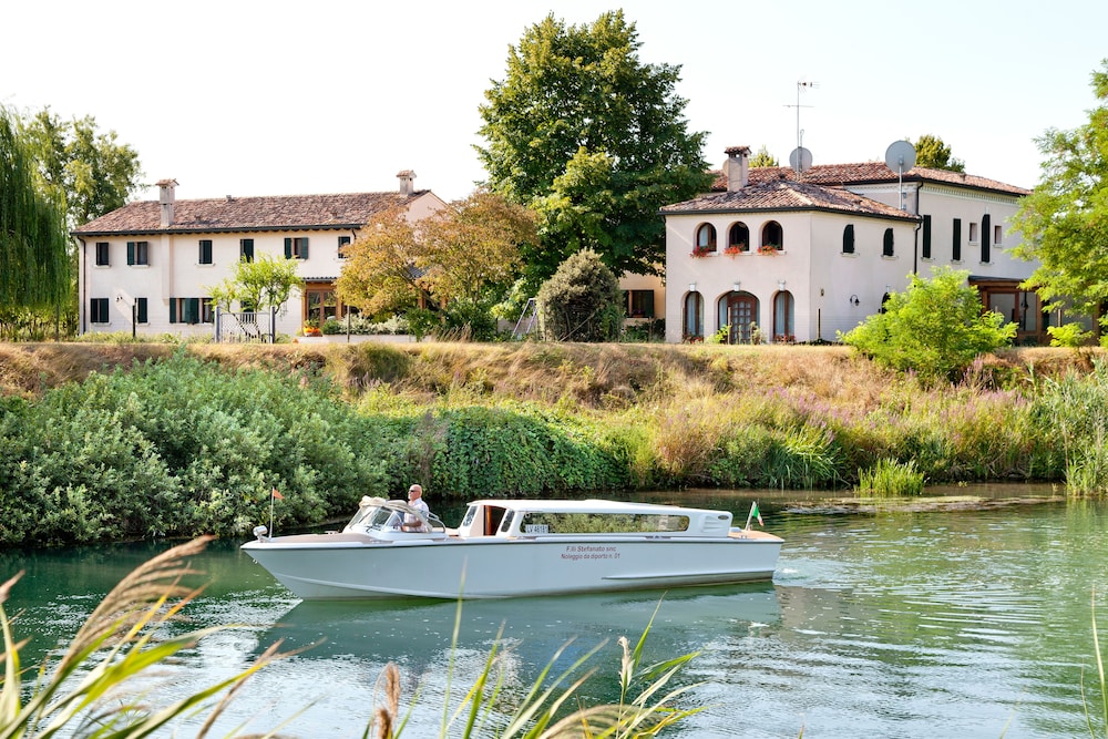 Borgo ca' dei Sospiri — Attractions in the area in Quarto d'Altino, Veneto