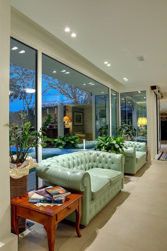 Borgo ca' dei Sospiri — Swimming pool in Quarto d'Altino, Veneto