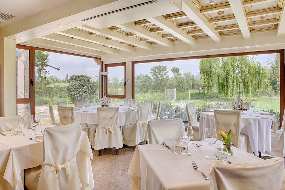 Borgo ca' dei Sospiri — Restaurant & bars in Quarto d'Altino, Veneto