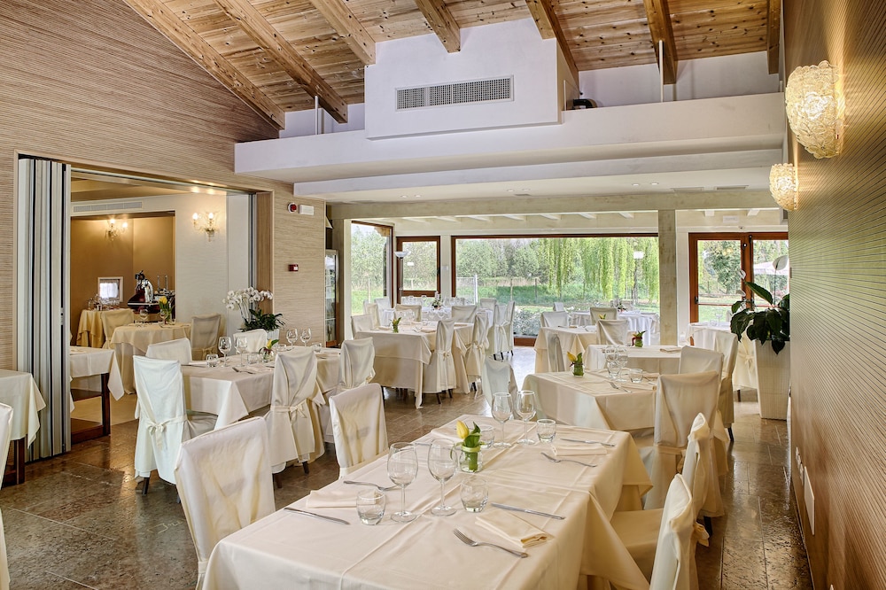 Borgo ca' dei Sospiri — Restaurant & bars in Quarto d'Altino, Veneto