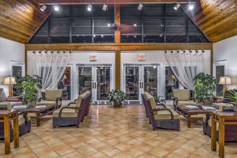 Hilton Vacation Club Polynesian Isles Kissimmee — Hotel building in Kissimmee, Florida