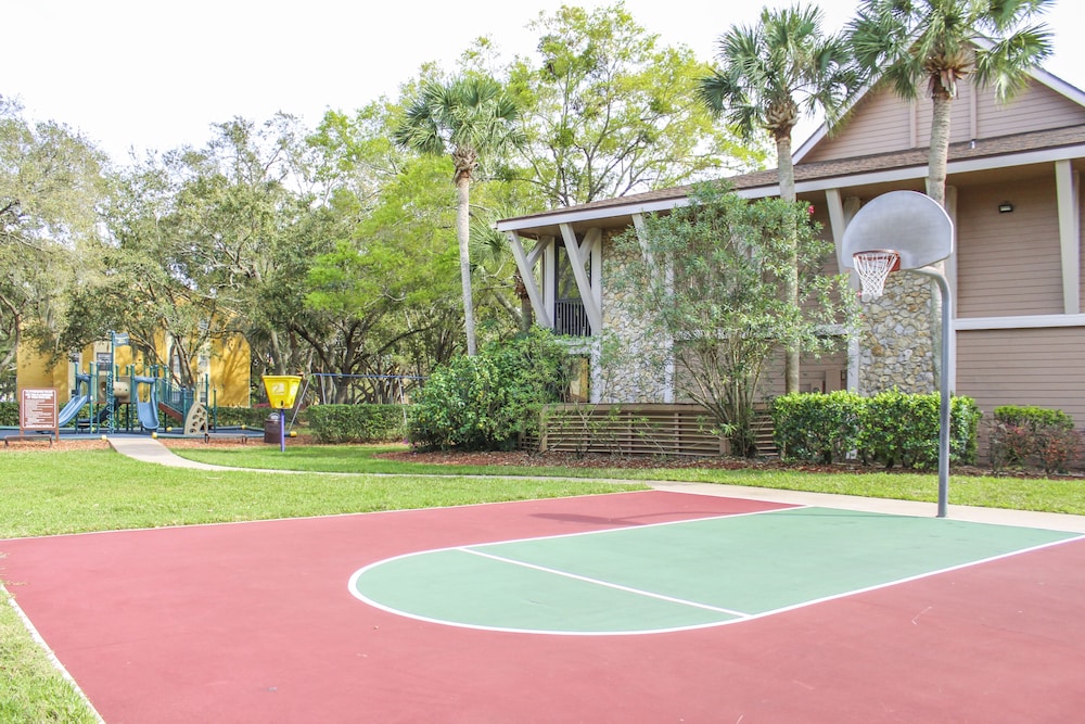 Hilton Vacation Club Polynesian Isles Kissimmee — Sports & recreation in Kissimmee, Florida