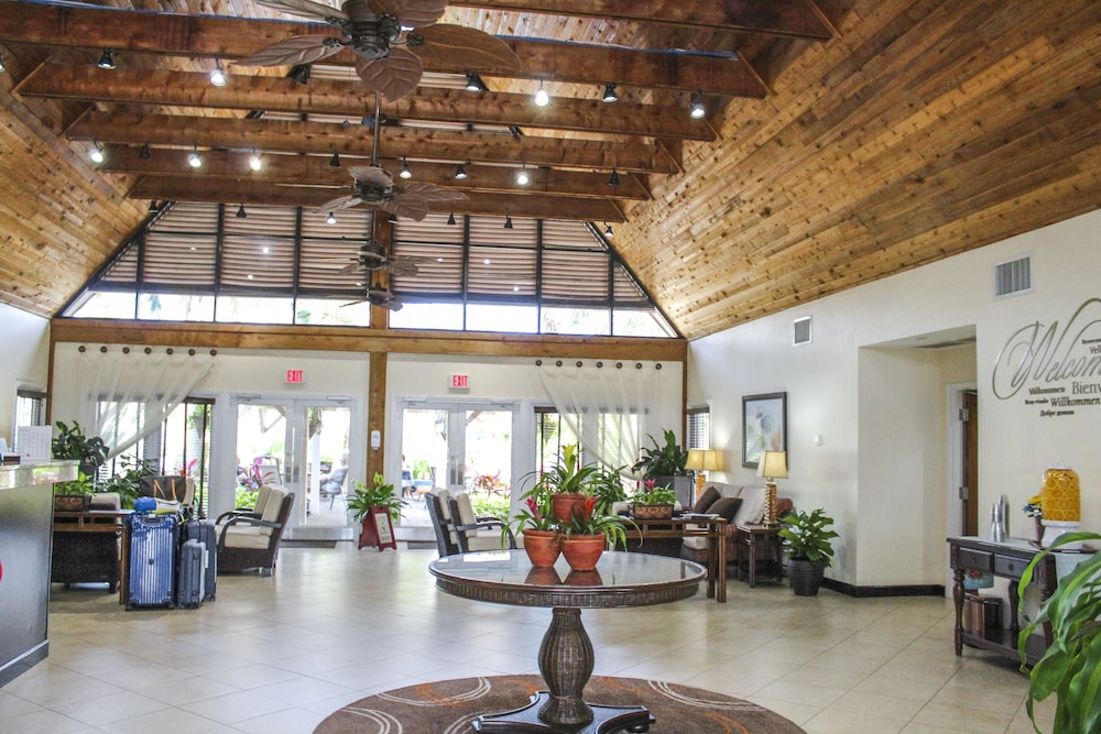 Hilton Vacation Club Polynesian Isles Kissimmee — Hotel building in Kissimmee, Florida