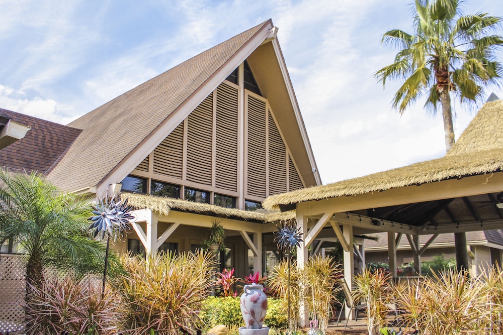 Hilton Vacation Club Polynesian Isles Kissimmee — Hotel building in Kissimmee, Florida