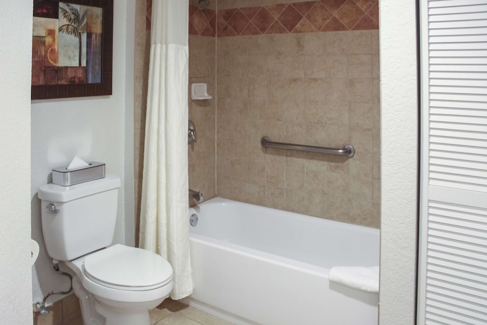 Hilton Vacation Club Polynesian Isles Kissimmee — Hotel rooms in Kissimmee, Florida