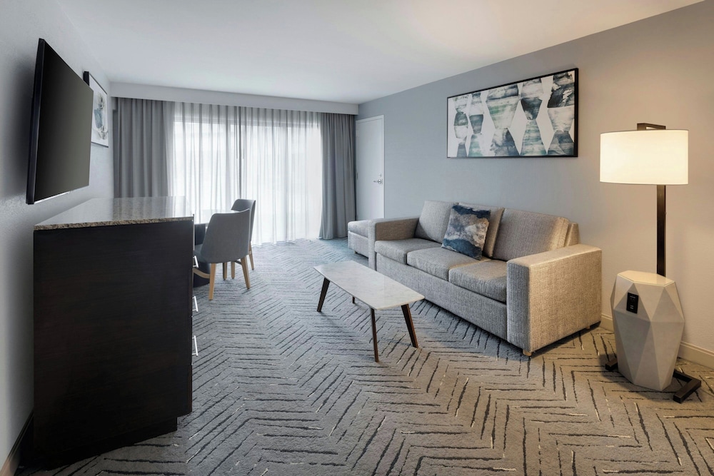 Delta Hotels by Marriott Orlando Celebration — Hotel rooms in Kissimmee, Florida