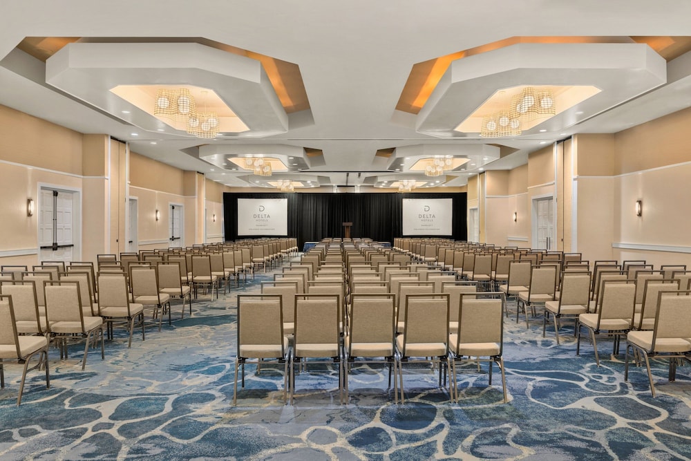 Delta Hotels by Marriott Orlando Celebration — Hotel building in Kissimmee, Florida