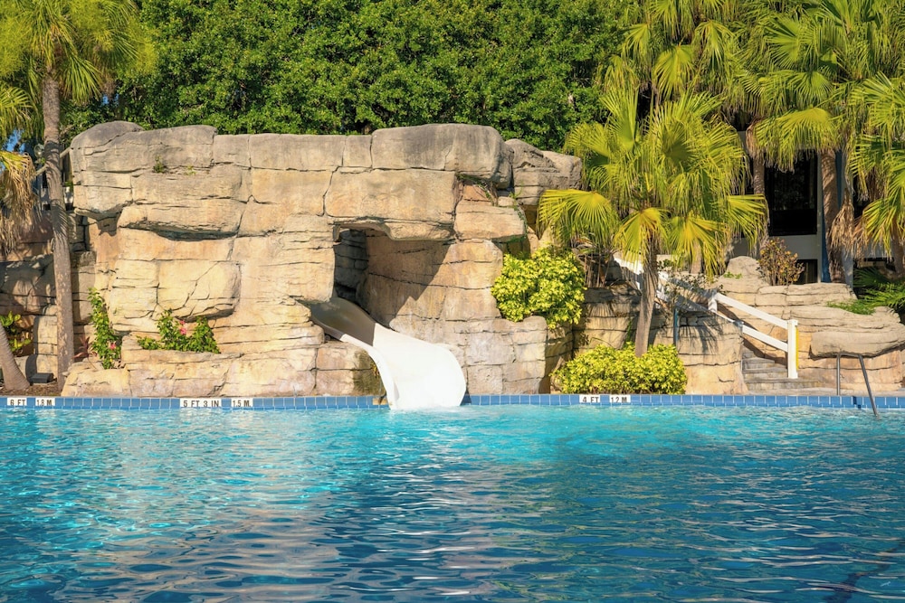 Delta Hotels by Marriott Orlando Celebration — Swimming pool in Kissimmee, Florida