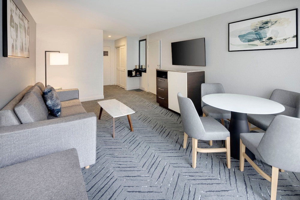 Delta Hotels by Marriott Orlando Celebration — Hotel rooms in Kissimmee, Florida