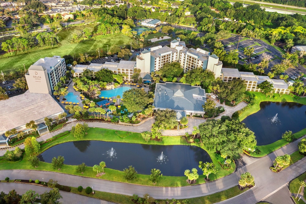 Delta Hotels by Marriott Orlando Celebration — Swimming pool in Kissimmee, Florida