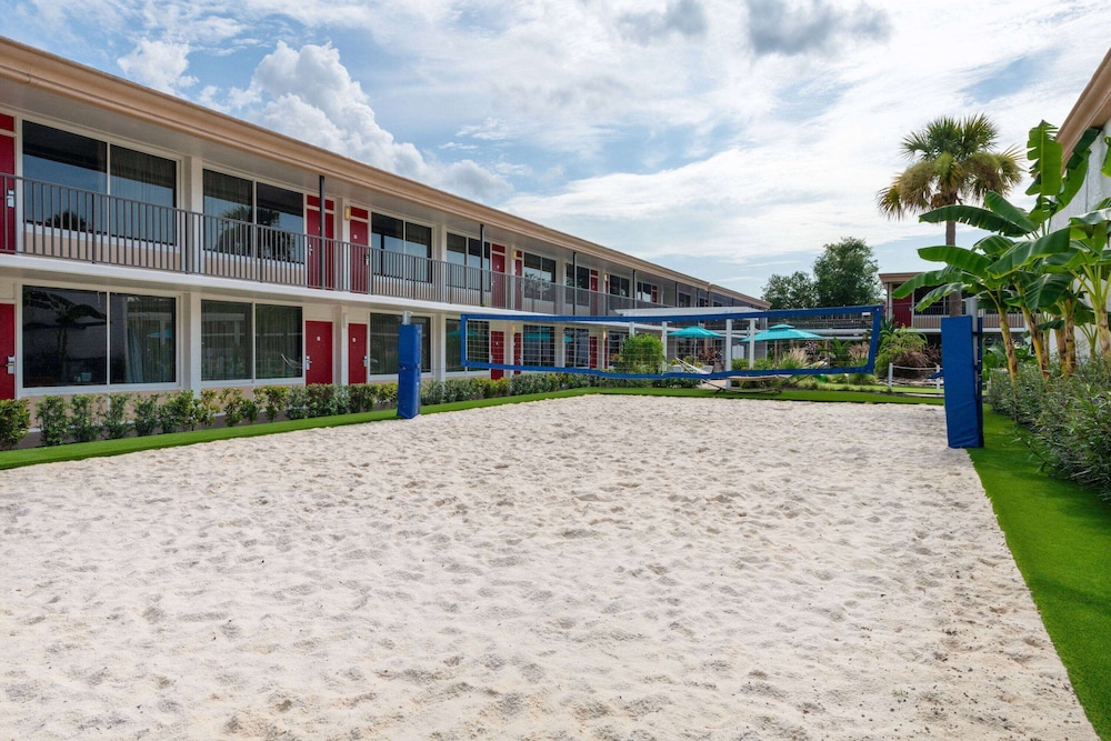 Ramada by Wyndham Kissimmee Gateway — Sports & recreation in Kissimmee, Florida