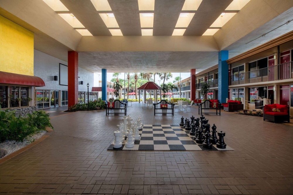 Ramada by Wyndham Kissimmee Gateway — Sports & recreation in Kissimmee, Florida