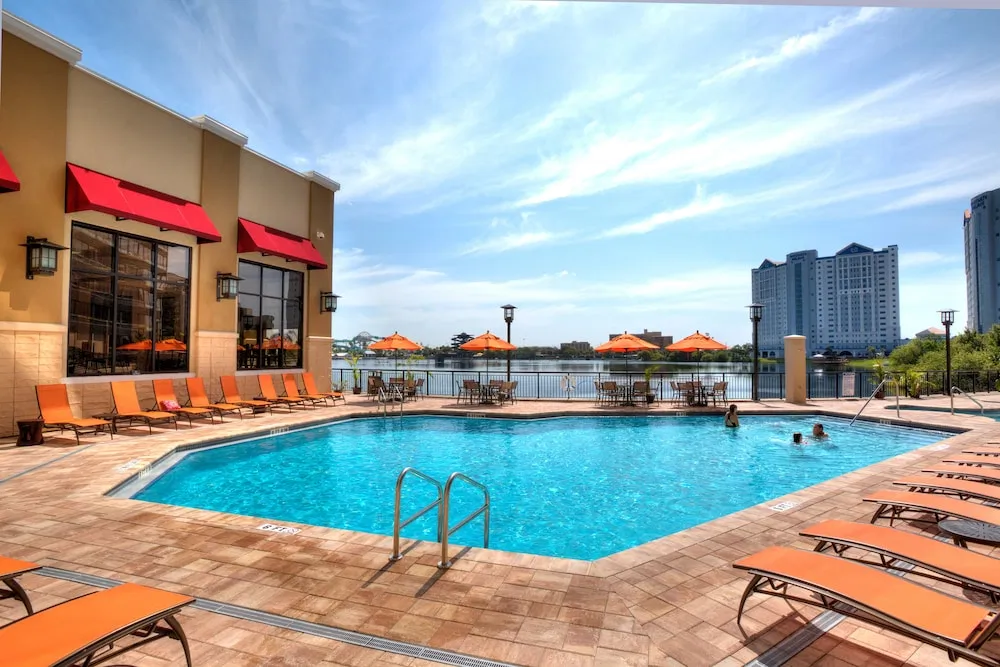 Ramada Plaza Resort & Suites by Wyndham Orlando Intl Drive
