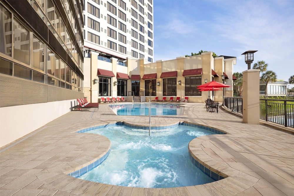 Ramada Plaza Resort & Suites by Wyndham Orlando Intl Drive — Swimming pool in Orlando, Florida