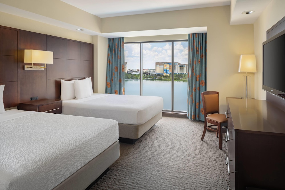 Ramada Plaza Resort & Suites by Wyndham Orlando Intl Drive — Hotel rooms in Orlando, Florida