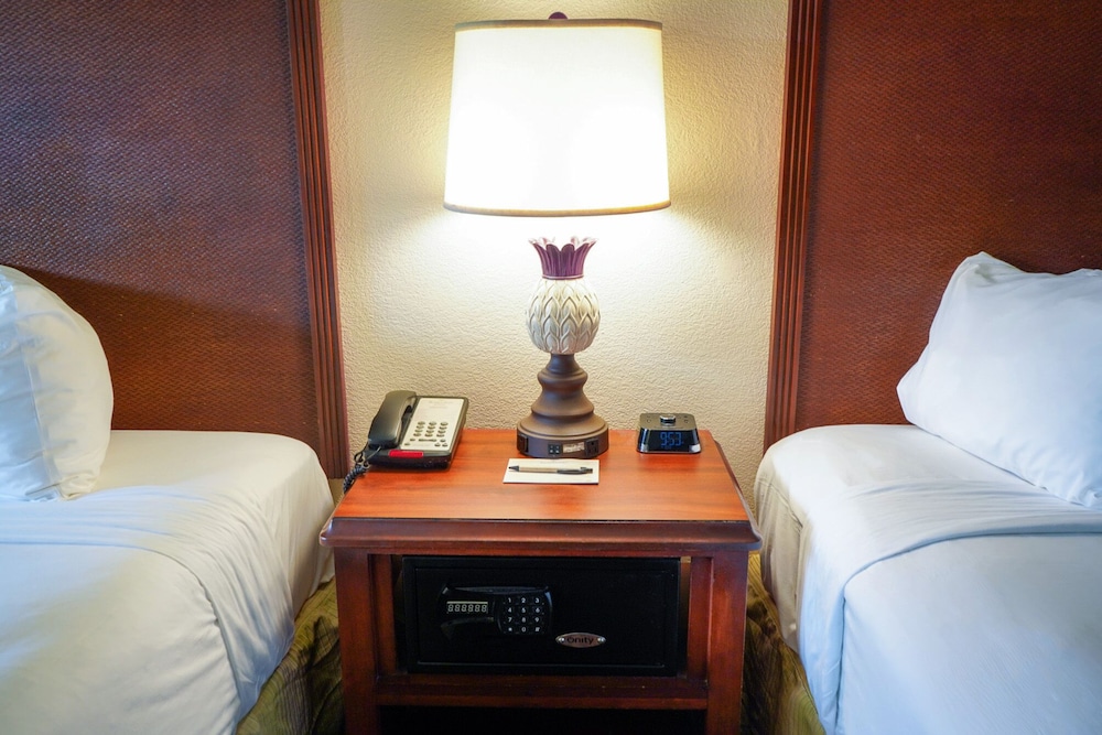 Rosen Inn at Pointe Orlando — Hotel rooms in Orlando, Florida