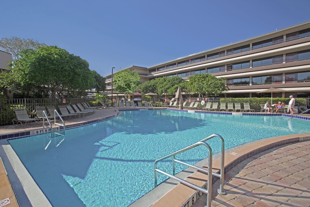 Rosen Inn at Pointe Orlando — Swimming pool in Orlando, Florida