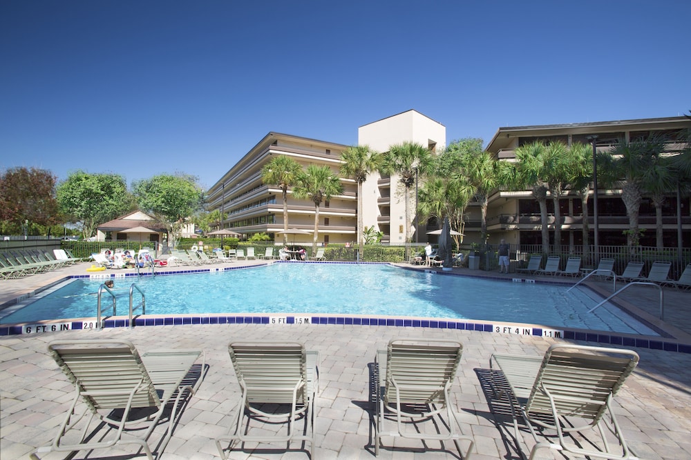Rosen Inn at Pointe Orlando — Swimming pool in Orlando, Florida