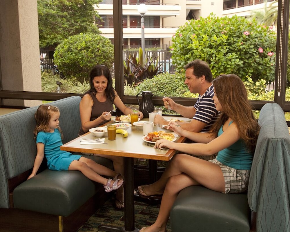 Rosen Inn at Pointe Orlando — Restaurant & bars in Orlando, Florida