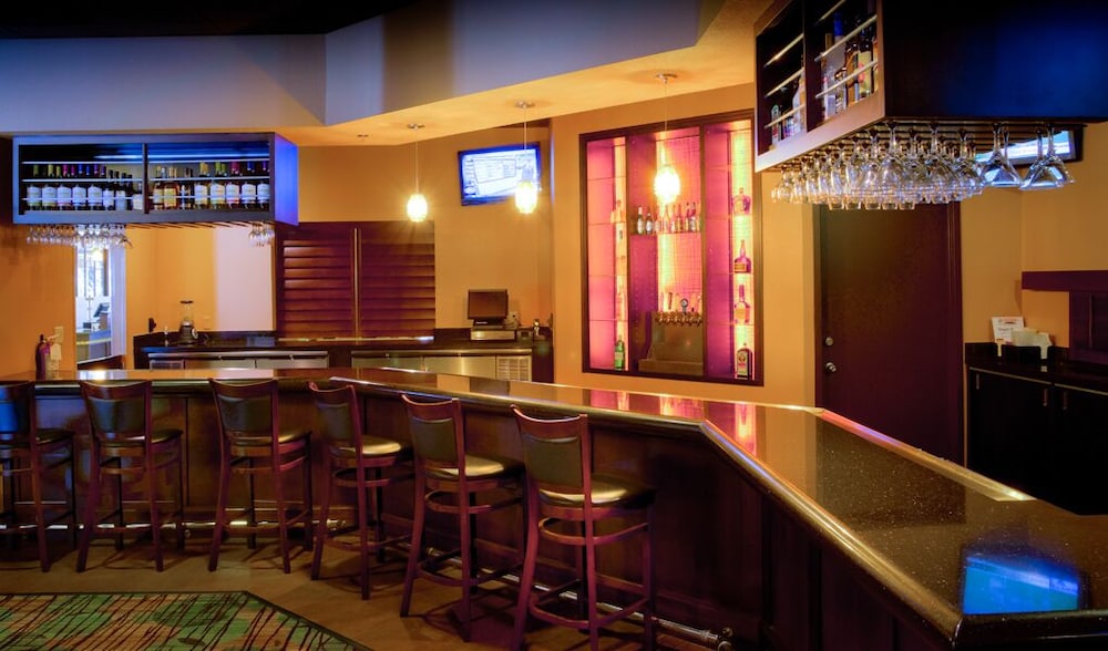 Rosen Inn at Pointe Orlando — Restaurant & bars in Orlando, Florida