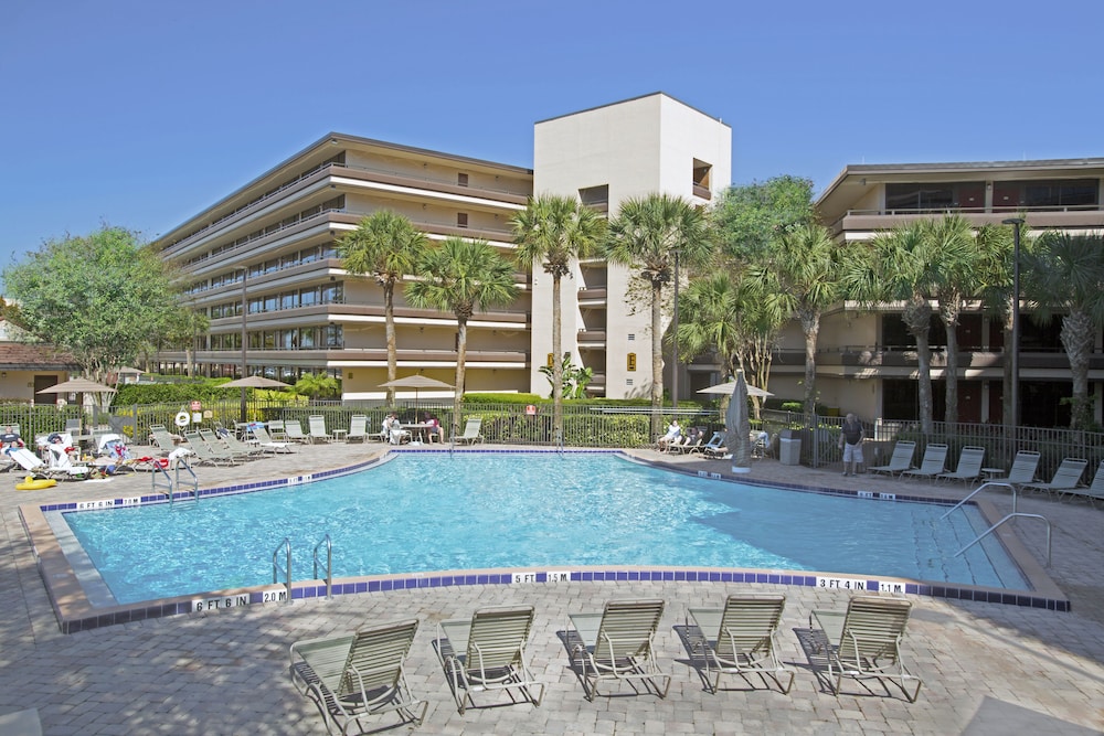 Rosen Inn at Pointe Orlando — Swimming pool in Orlando, Florida