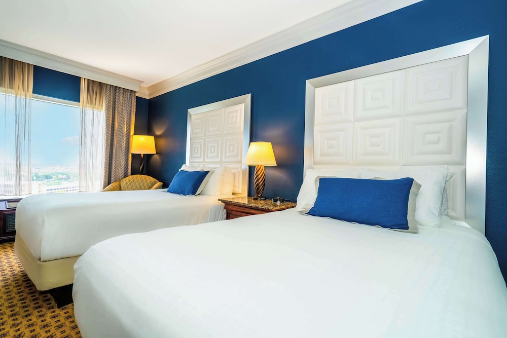 Rosen Plaza on International Drive — Hotel rooms in Orlando, Florida