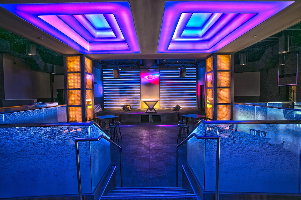Rosen Plaza on International Drive — Restaurant & bars in Orlando, Florida