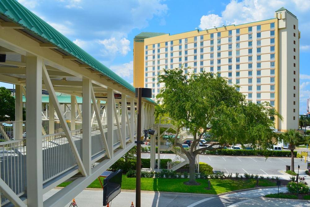 Rosen Plaza on International Drive — Hotel building in Orlando, Florida