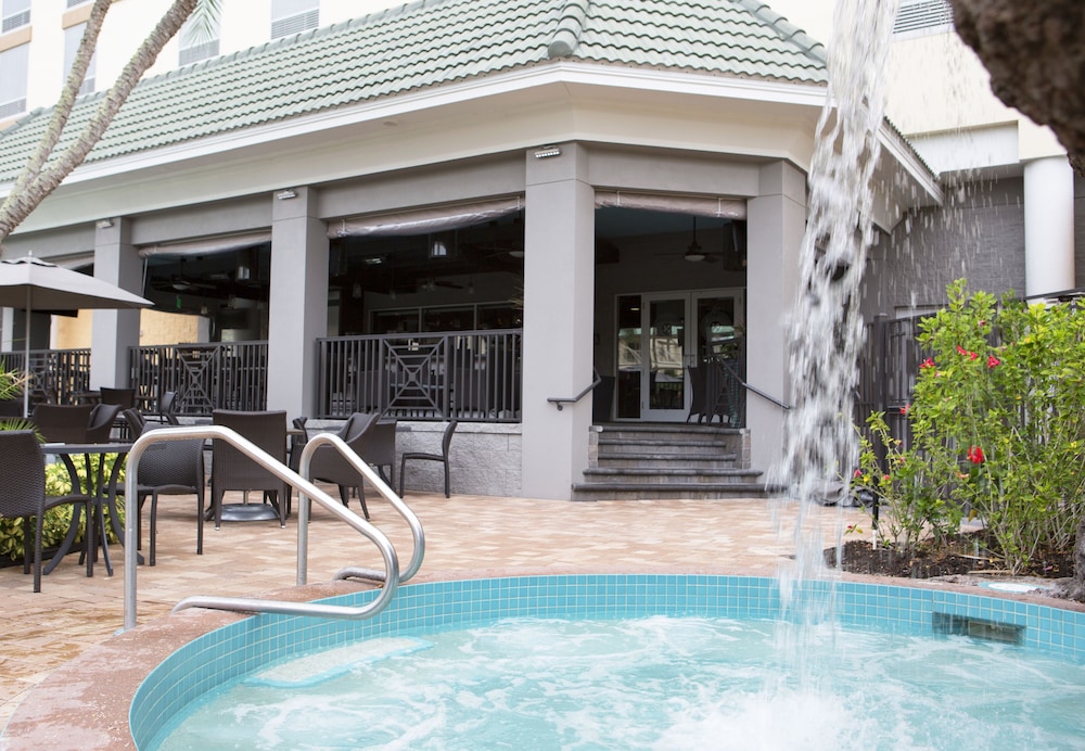 Rosen Plaza on International Drive — Swimming pool in Orlando, Florida
