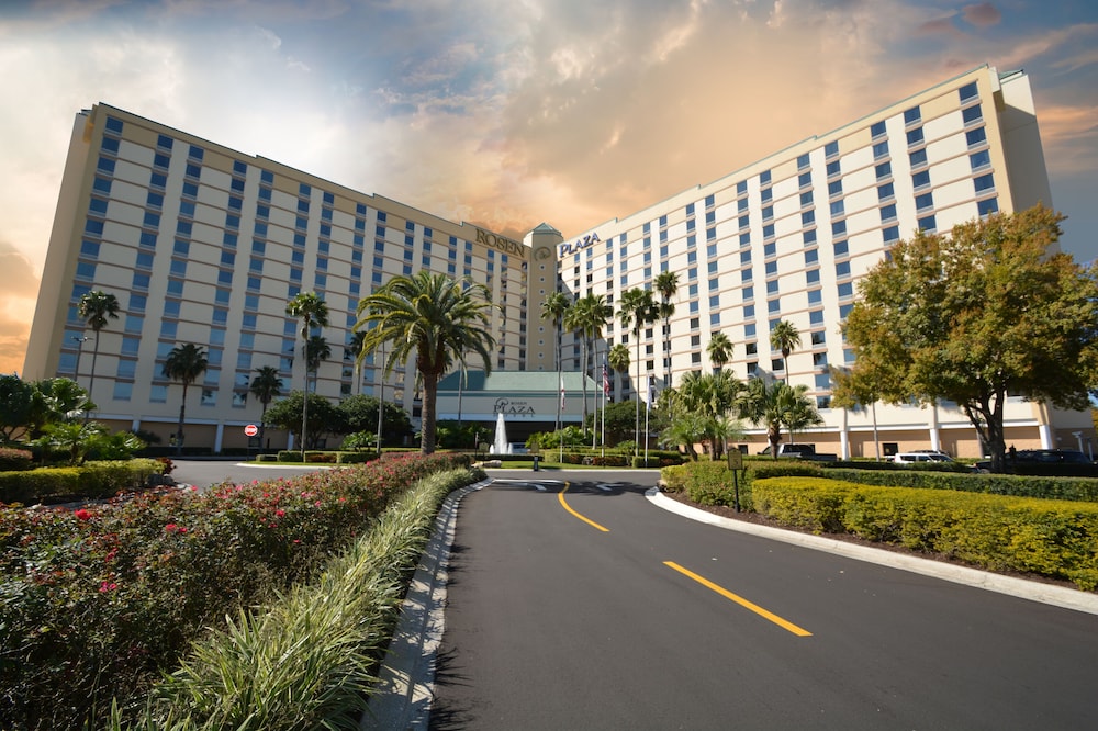 Rosen Plaza on International Drive — Hotel building in Orlando, Florida