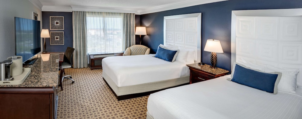 Rosen Plaza on International Drive — Hotel rooms in Orlando, Florida