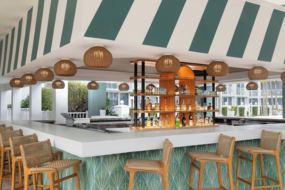 Renaissance Orlando Resort – Disney Springs® Area — Restaurant & bars in Lake Buena Vista, Florida