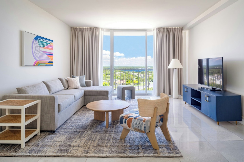 Renaissance Orlando Resort – Disney Springs® Area — Hotel rooms in Lake Buena Vista, Florida